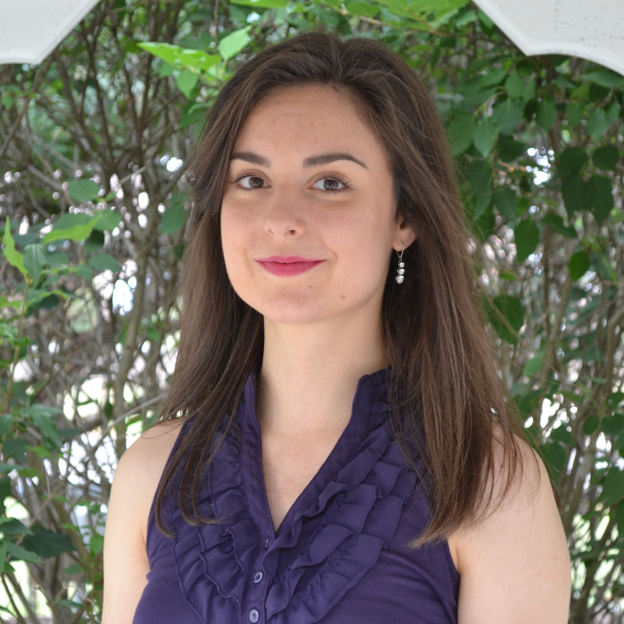 Christie Stratos headshot_outdoors Christie Stratos